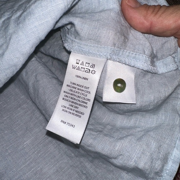 Sigrid Olsen pleated baby blue 3/4 sleeve blouse top size small abalone buttons - Picture 7 of 8